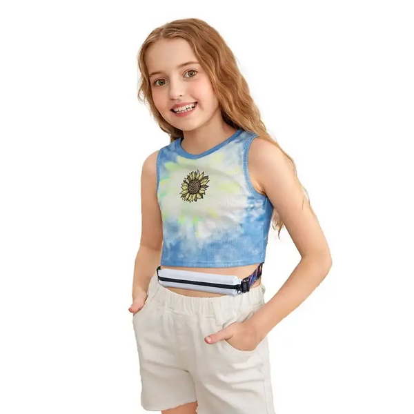 Adjustable belt for insulin pump pouches worn by a child, showcasing comfort and style.