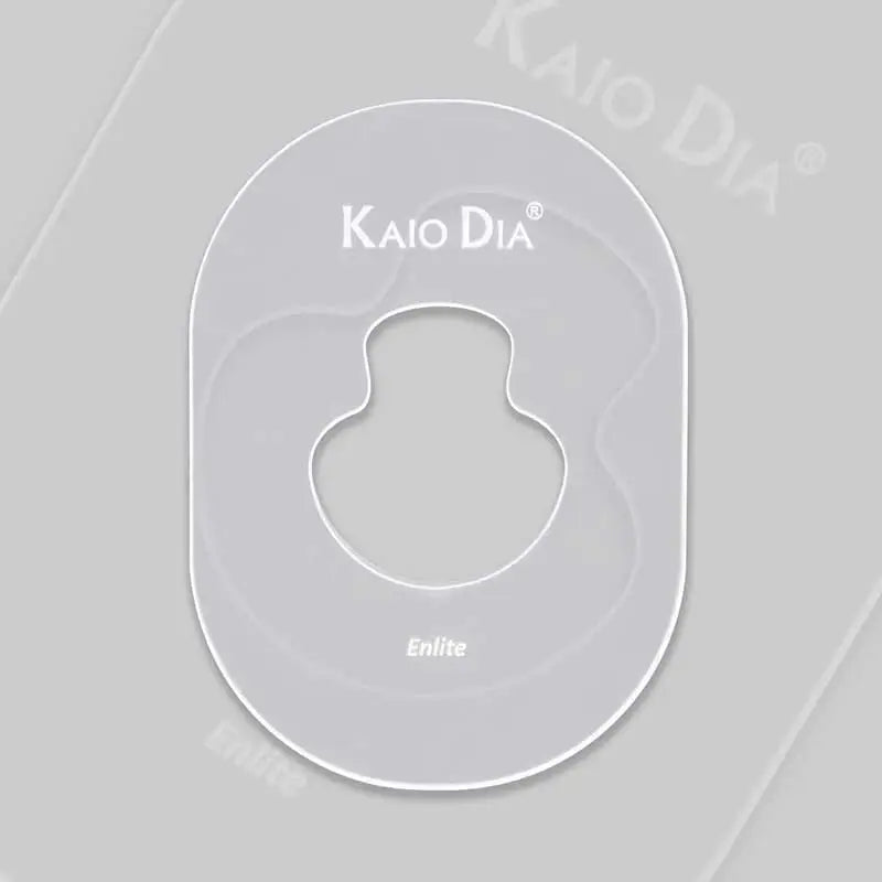 Kaio-Patch template for custom patches, a clear plastic stencil with a unique shape for creative patch designs. Immagine