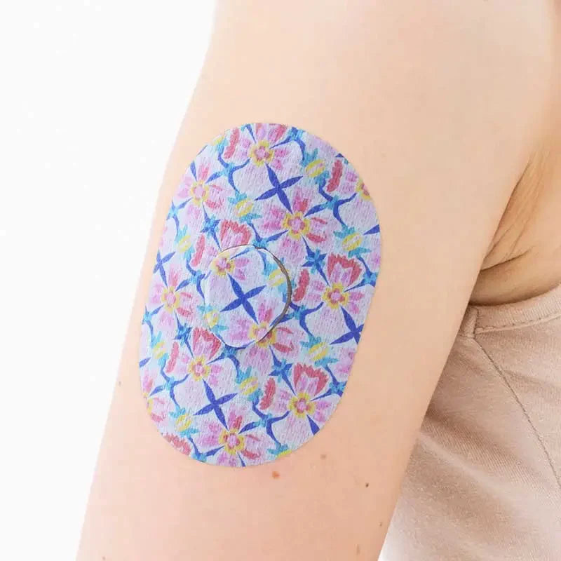 Dexcom G7 Patches on Arm Immagine