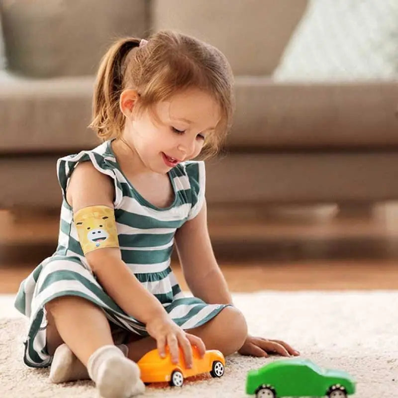 Glucose Sensor and Insulin Pump Armbands for Children - Dia-Band KIDS Immagine