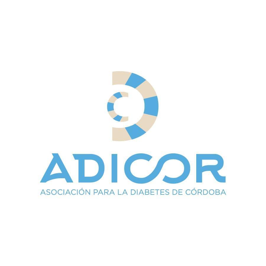 ADICOR logo: blue and beige segmented crescent icon above "ADICOR" and "Asociación para la Diabetes de Córdoba" text. Immagine