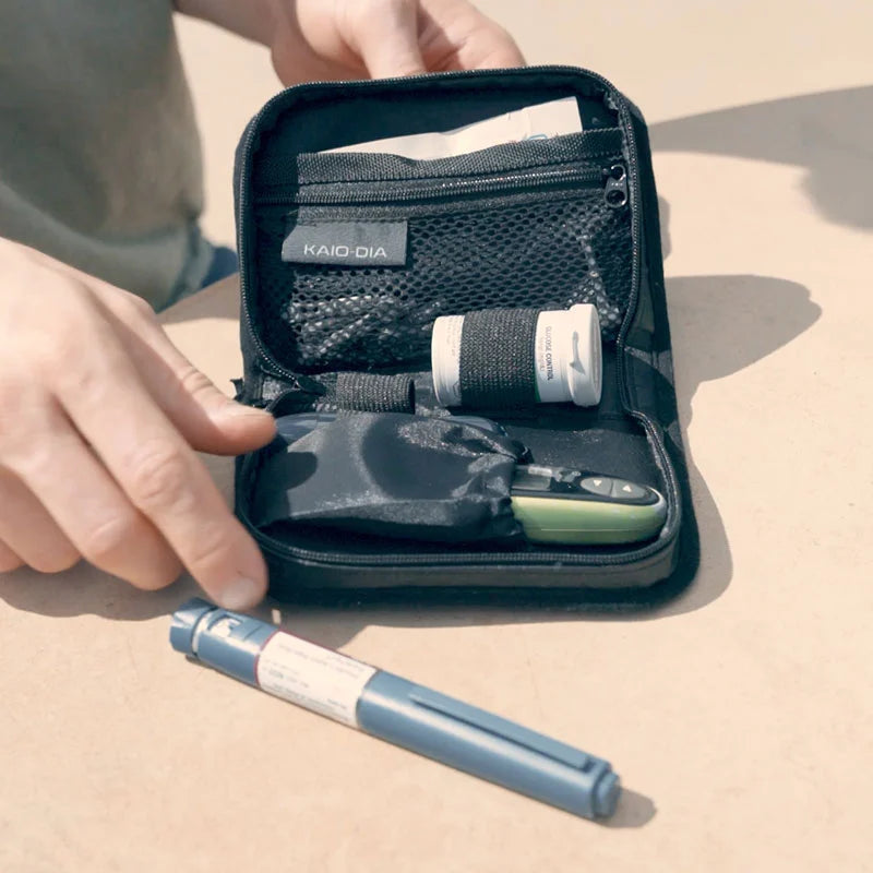 compact-glucose-meter-case.webp__PID:ebb6f4cb-08f7-49e1-8d9b-4e03cec7d311 Immagine