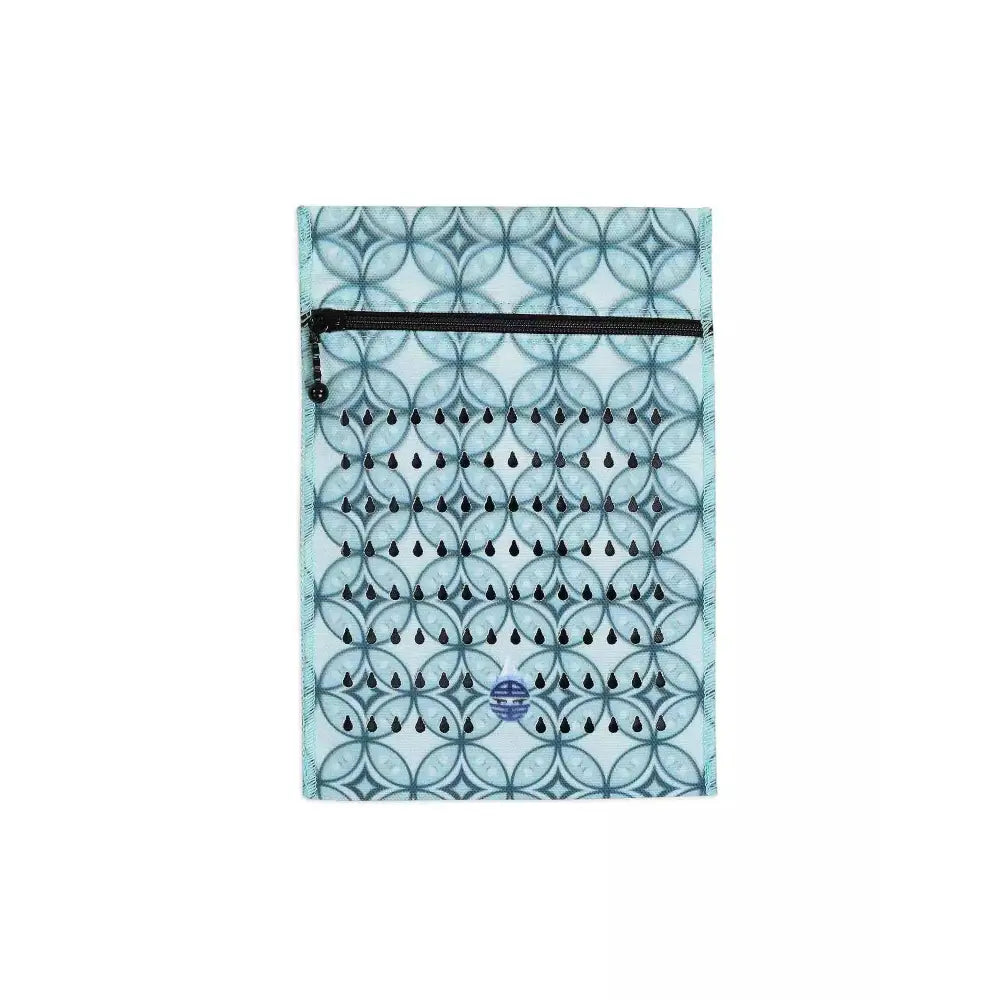Insulin cooler travel case with unique pattern, fits 3 insulin pens or 5 vials, Dia-Cool adults edition.