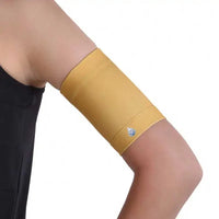 Protective armband for glucose sensor safety in plain colors, suitable for CGMs and insulin pumps.
